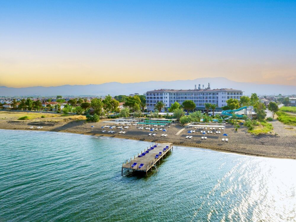Дикили: Le Monde Beach Resort & Spa