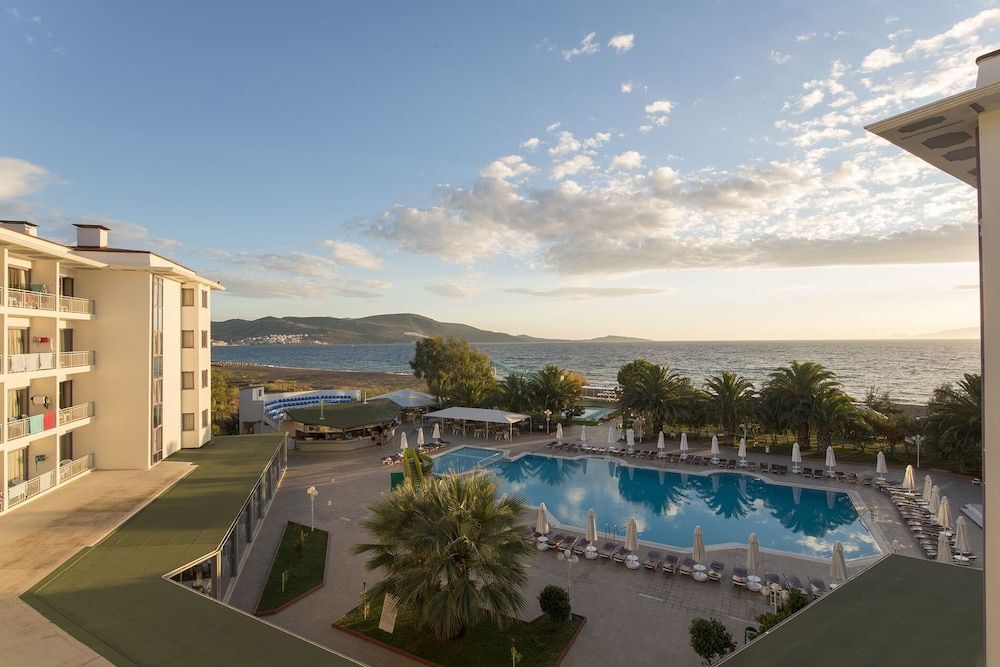 Дикили: Le Monde Beach Resort & Spa