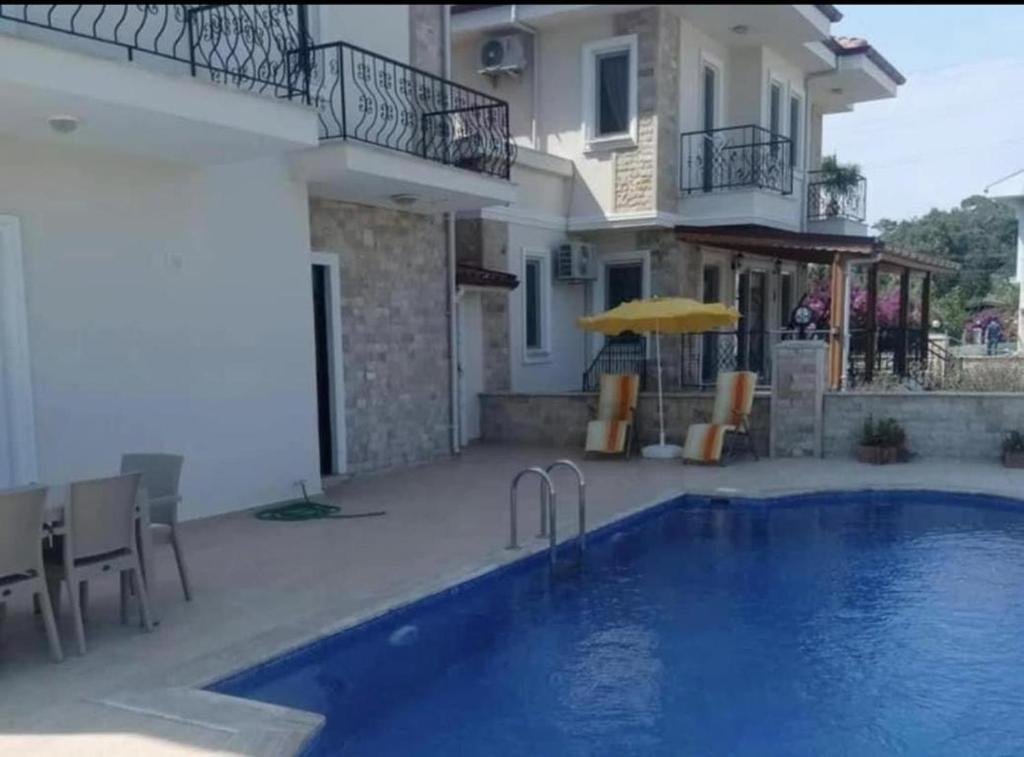Дальян: Stylish Ground Floor 3-bed Apartment in Dalyan