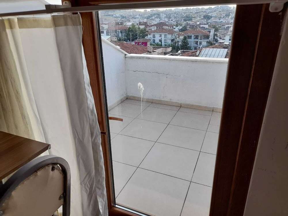 Ялова: Umit Kız Ogrenci Yurdu