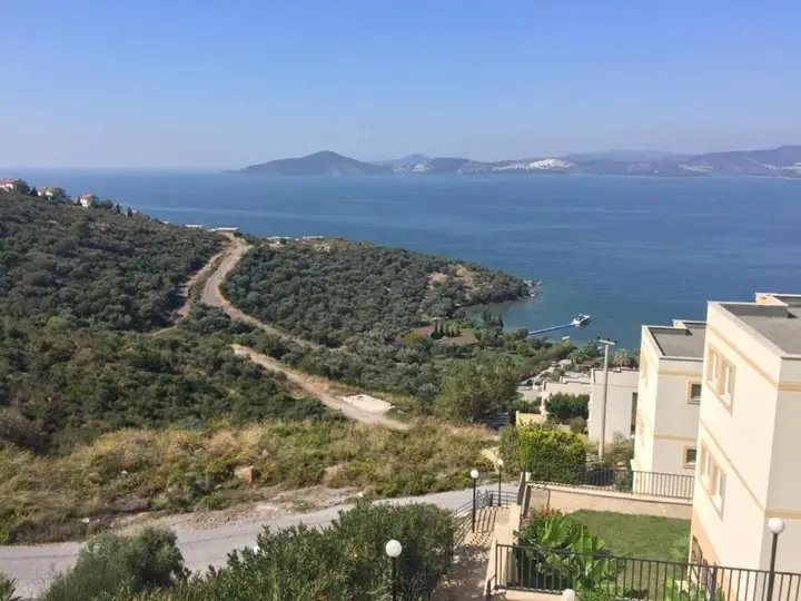 Lovely Flat Near Sea With Shared Pool in Milas — фото 1
