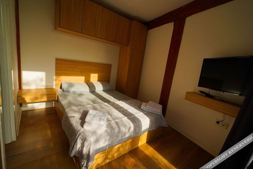 Айвалык: Qcunda Otel Restorant