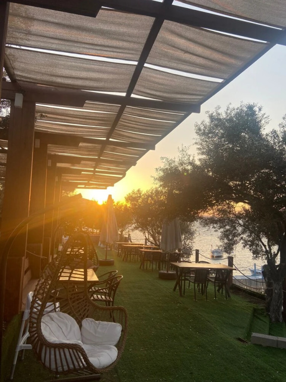 Айвалык: Qcunda Otel Restorant