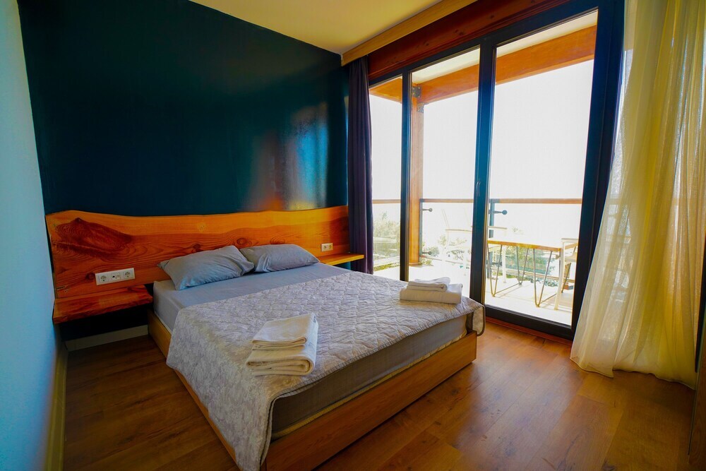 Айвалык: Qcunda Otel Restorant