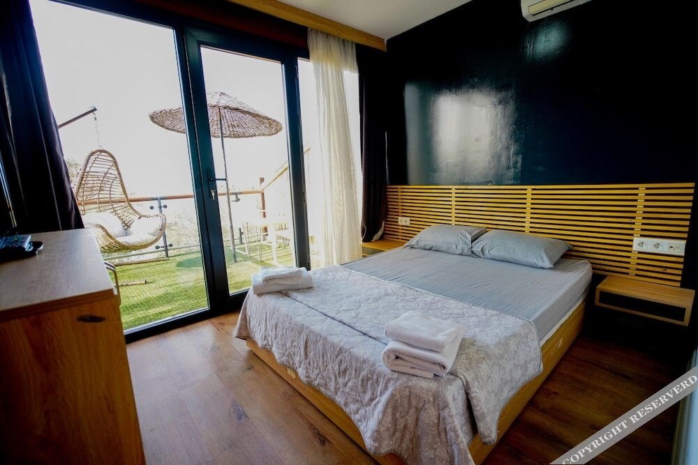 Айвалык: Qcunda Otel Restorant