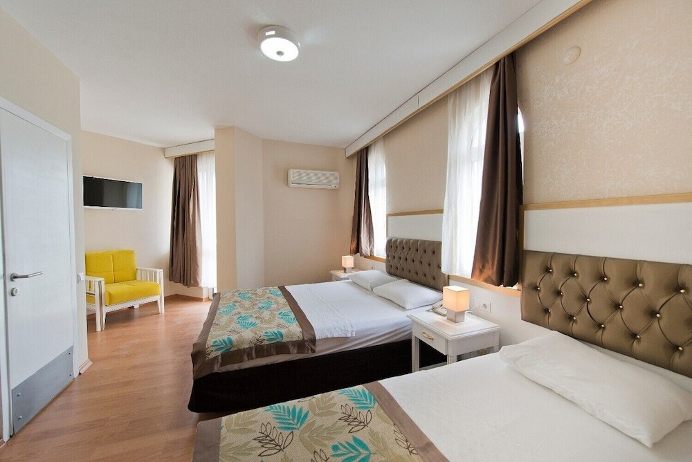 Анталья: Premier Inn City