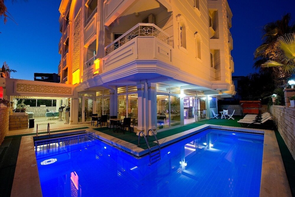 Анталья: Premier Inn City