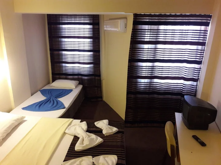 Айвалык: Club Urgench Hotel
