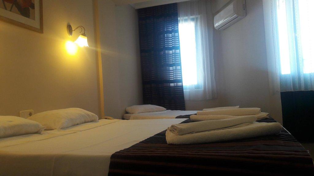 Айвалык: Club Urgench Hotel