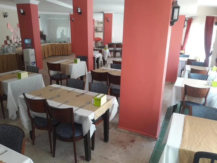 Айвалык: Club Urgench Hotel