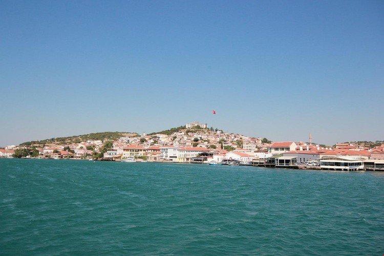 Айвалык: Adali̇n Yat