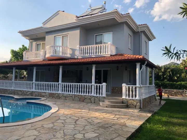 Дальян: Villa Etki