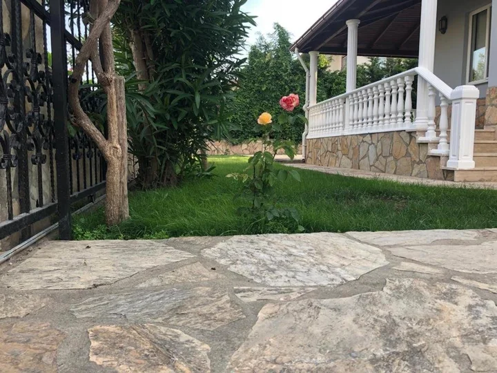 Дальян: Villa Etki