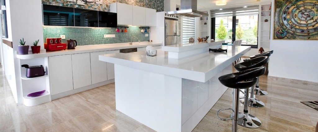 Исламлар: Villa Aya İslamlar
