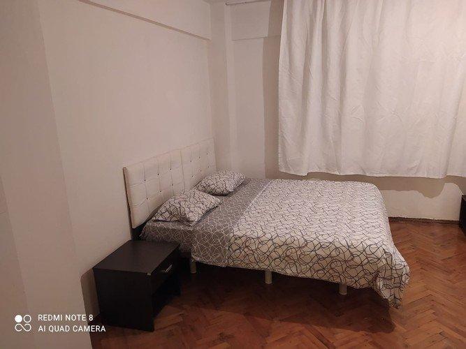 Стамбул: Uskudar Square Near Metro House