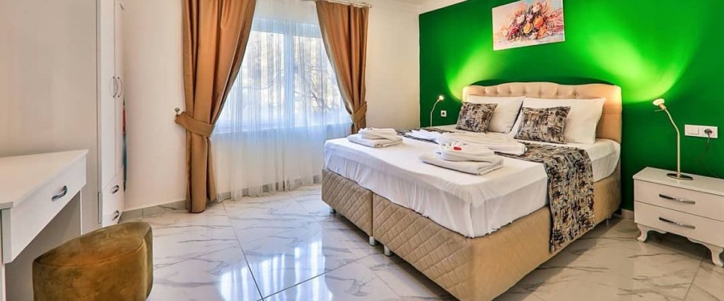 Исламлар: Villa Atropes