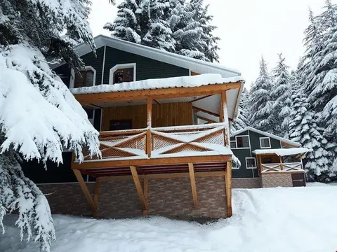 Кахраманмарас: Başkonuş Yaylası Orman Evleri