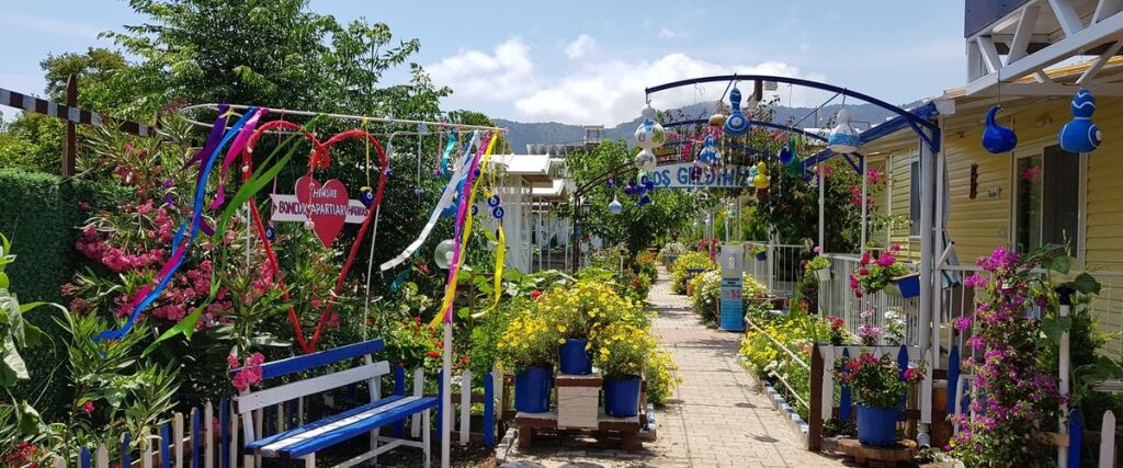 Адрасан: Boncuk Hemşire Apartları Adrasan