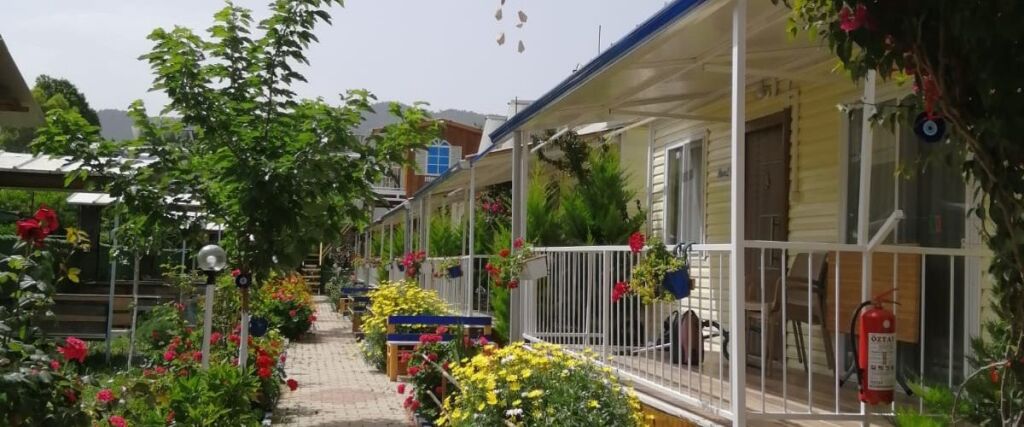 Адрасан: Boncuk Hemşire Apartları Adrasan