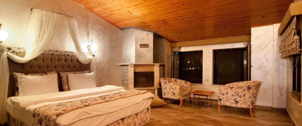 Сайл: Gizemli Nehir Hotel