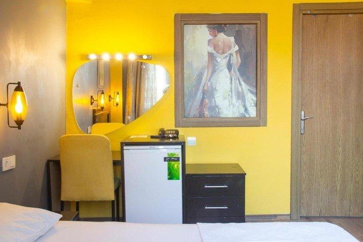 Стамбул: Front Door