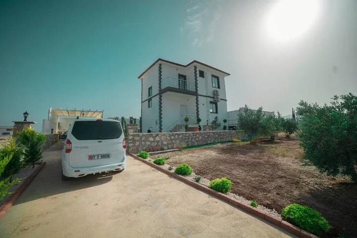 Патара: Villa Santos