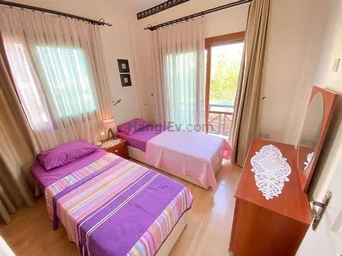 Диярбакыр: 100 Evler Tatil Köyü Villaları