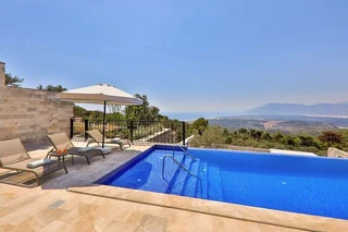 Патара: Villa Gunes