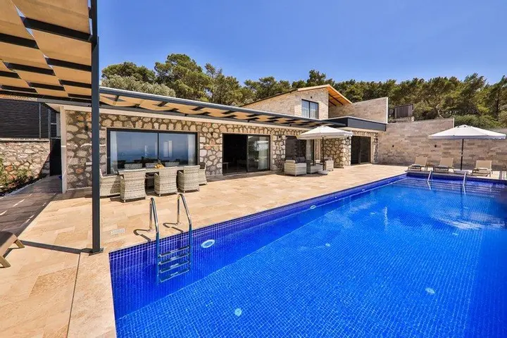 Патара: Villa Gunes