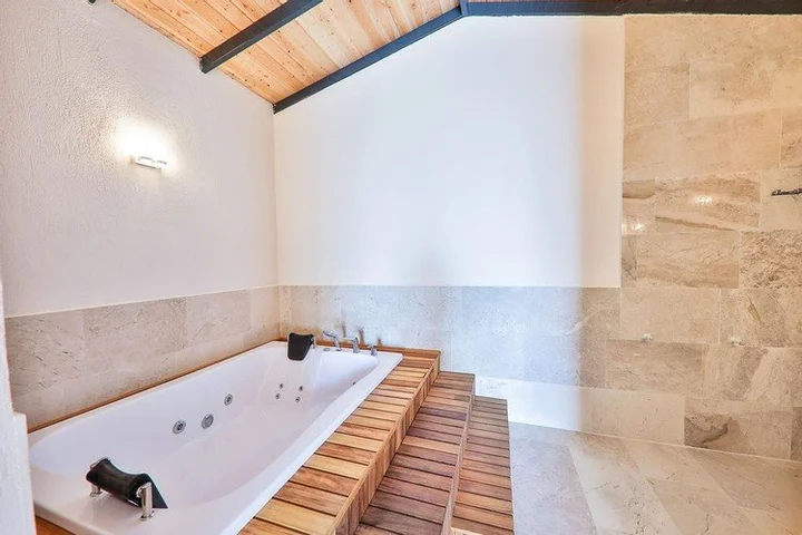 Патара: Villa Gunes