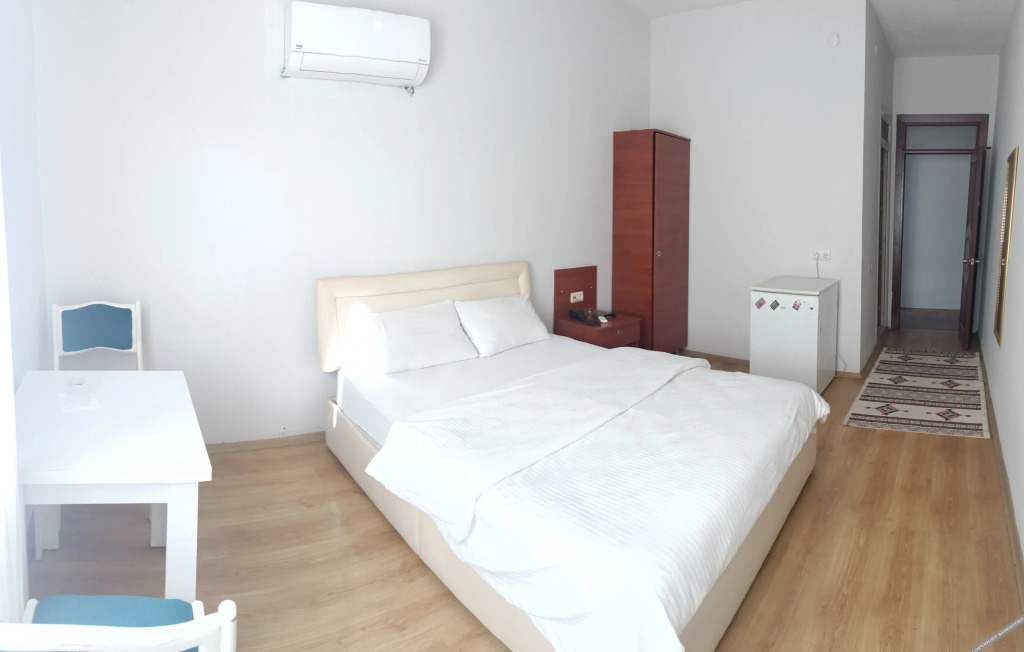 Мерсин: Otel Yaşar