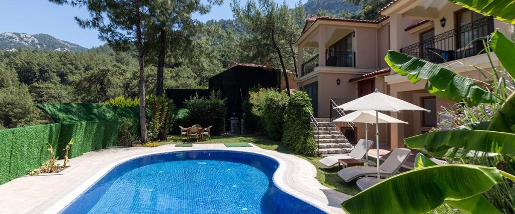 Турунч: Villa Alya