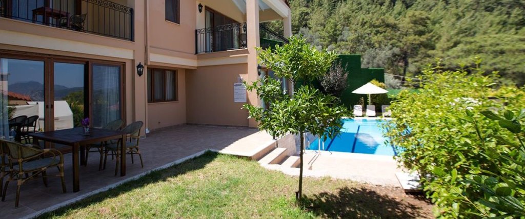 Турунч: Villa Alya
