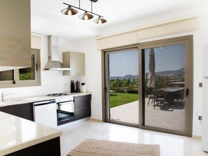 Яликавак: Villa Por