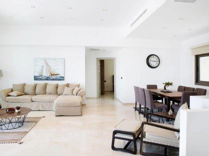 Яликавак: Villa Por