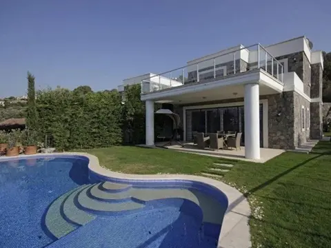 Яликавак: Villa Salmakis