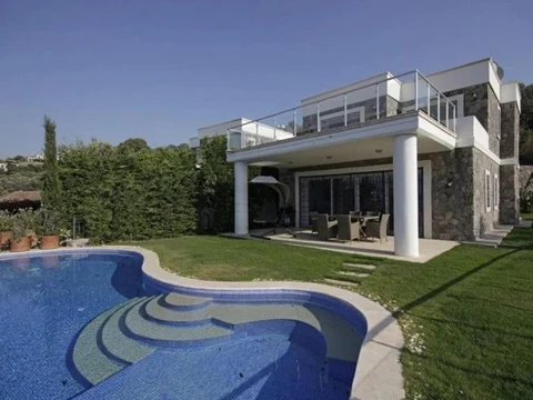 Яликавак: Villa Salmakis