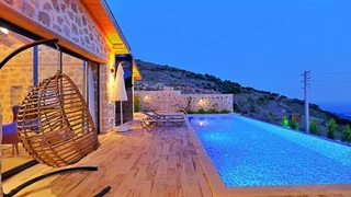 Ешилькёй: Villa Arzu