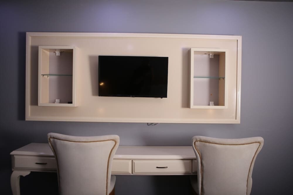 Арнавуткёй: mahsun house
