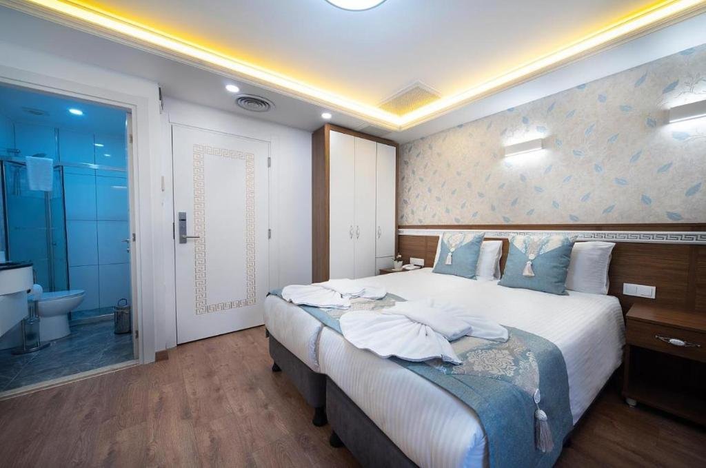 Стамбул: Lika Hotel - Superior Double or Twin Room - Unforgettable Holiday in Istanbul