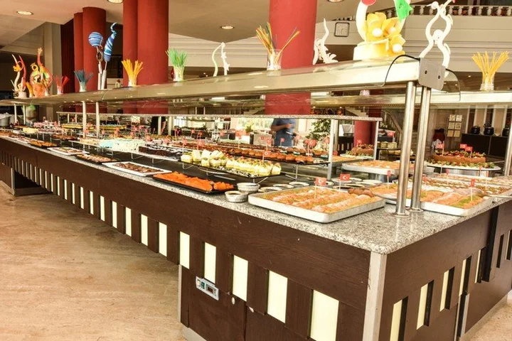 Манавгат: Cesars Resort Side