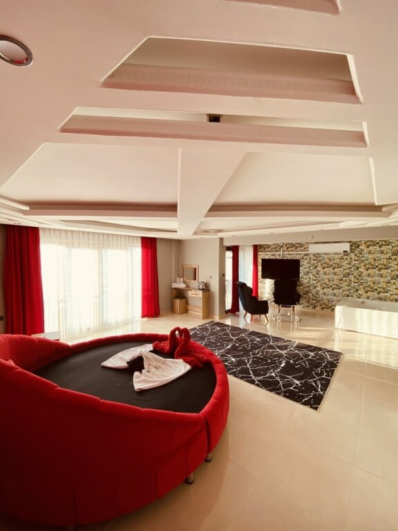 Назилли: Inci Suit Otels