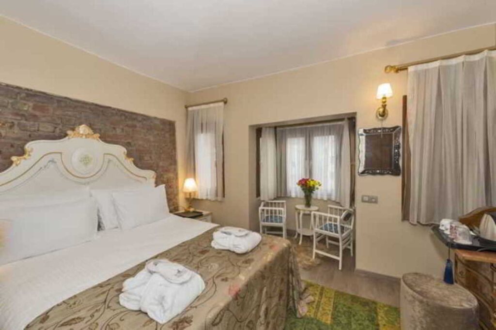 Стамбул: The Galataport Hotel