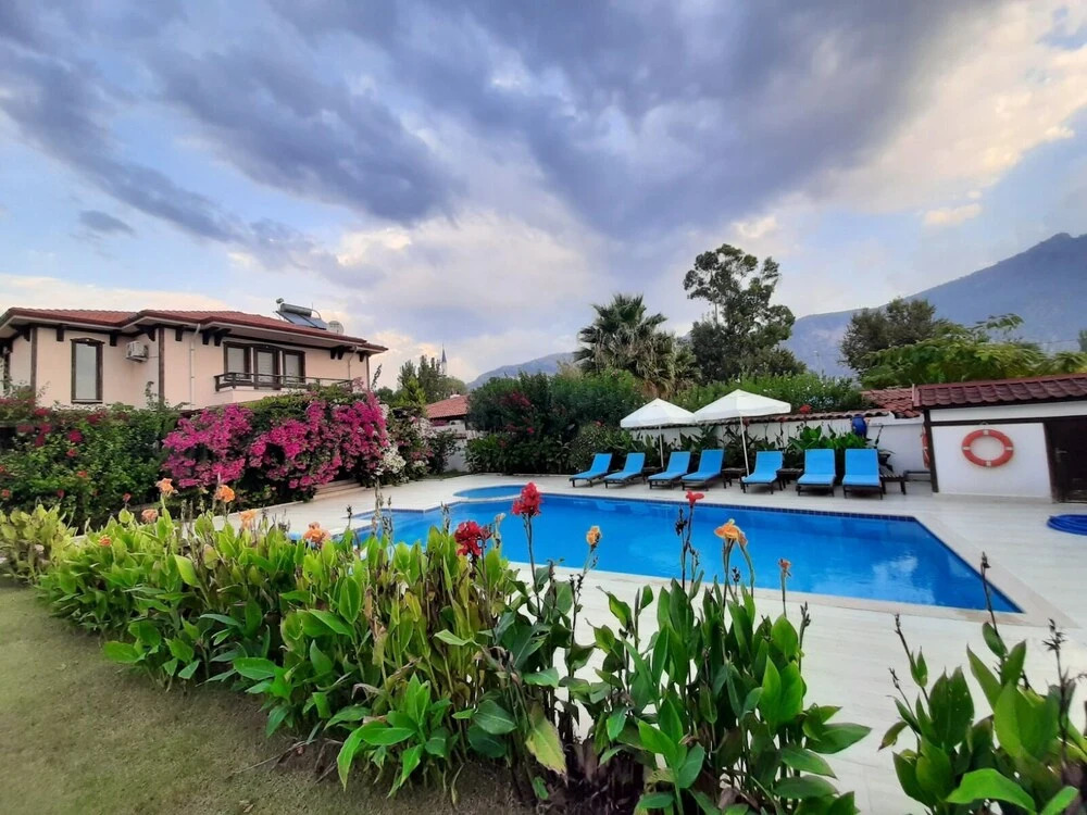 Дальян: Beautiful 4-bed Villa Private Pools