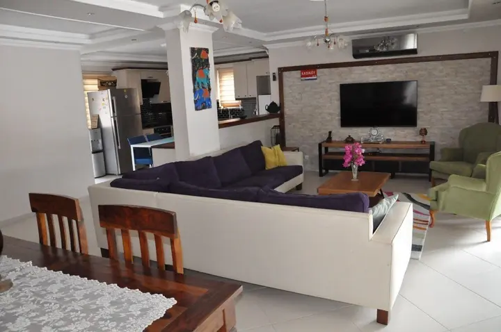 Дальян: Beautiful 4-bed Villa Private Pools