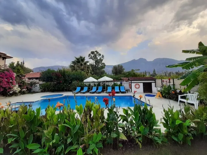 Дальян: Beautiful 4-bed Villa Private Pools