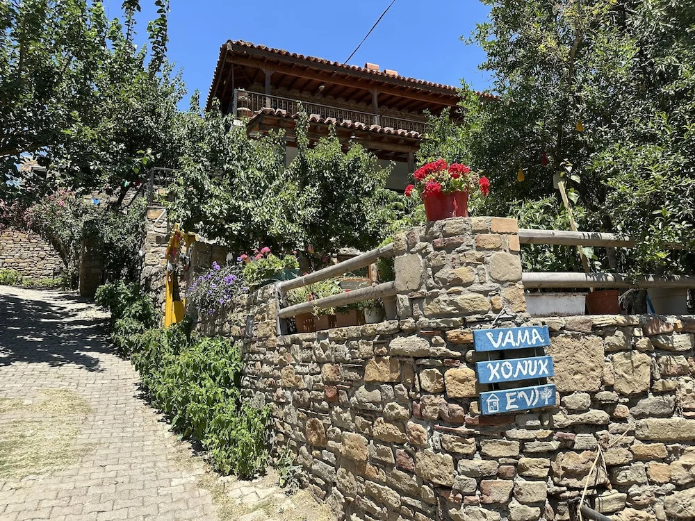 Зейтинликой: Vama Konuk Evi
