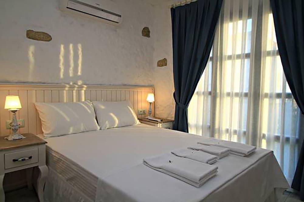 Чешме: Mina Hotel