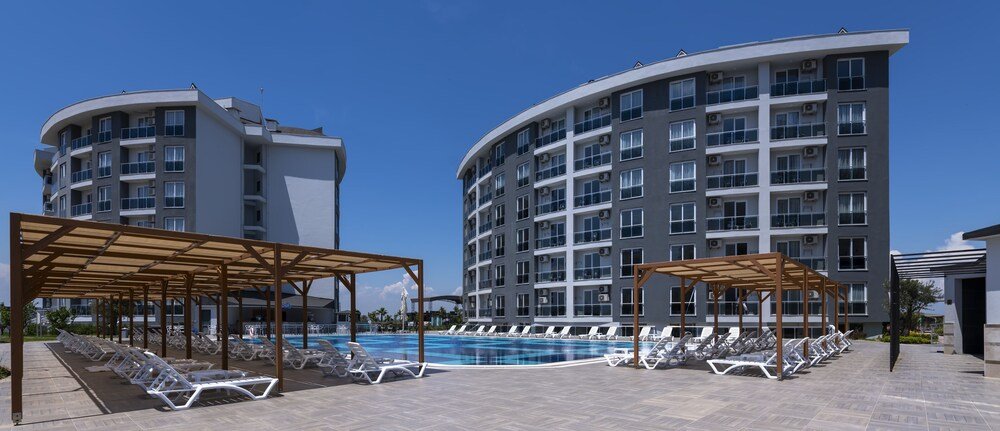 Аксу: Royal Towers Hotel Lara