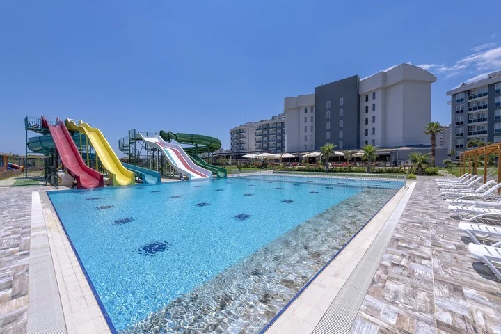 Аксу: Royal Towers Hotel Lara